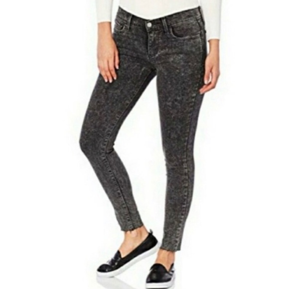 Levi’s 710 Super Skinny Black Acid Wash Jeans - Picture 11 of 11